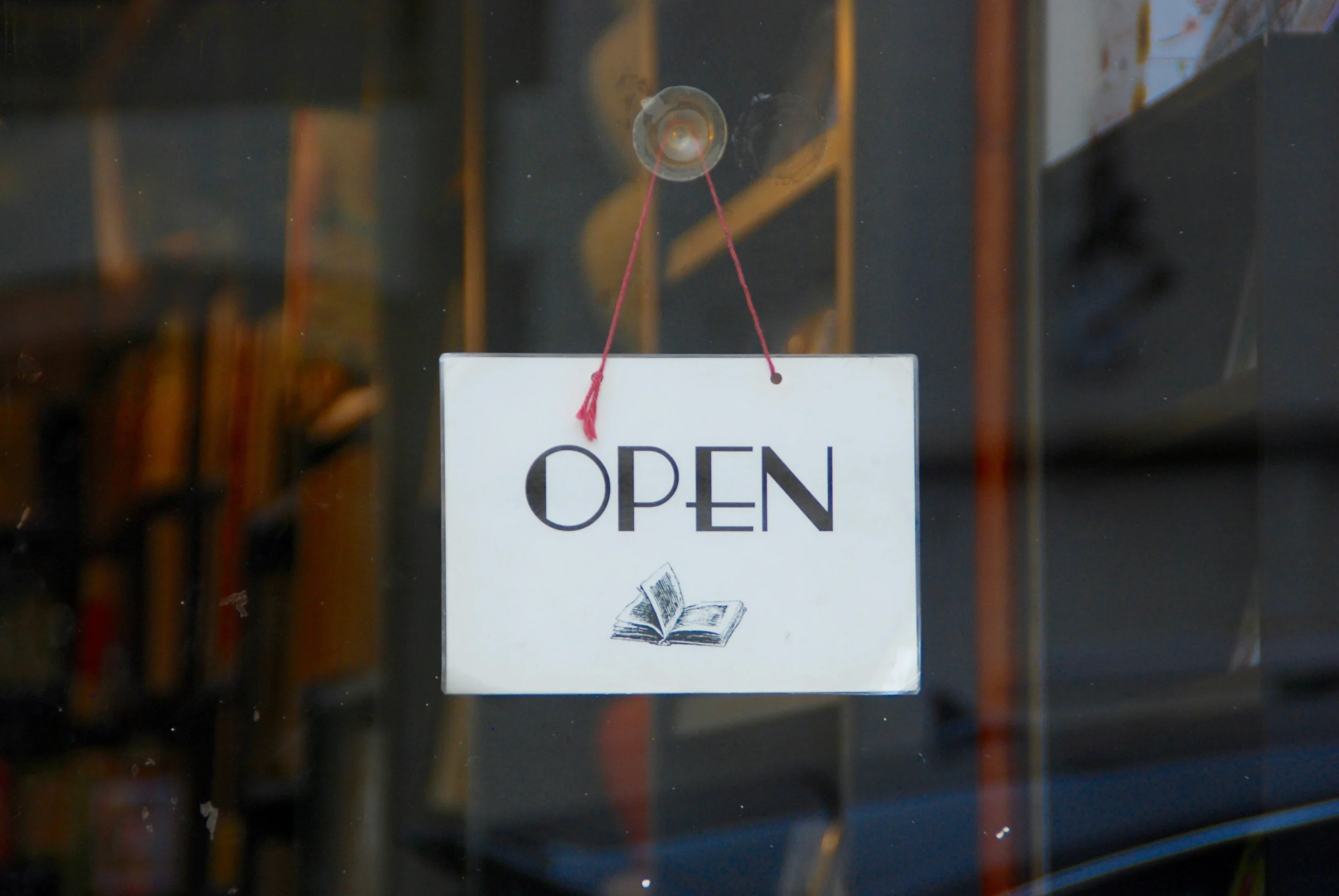 showroom-sign